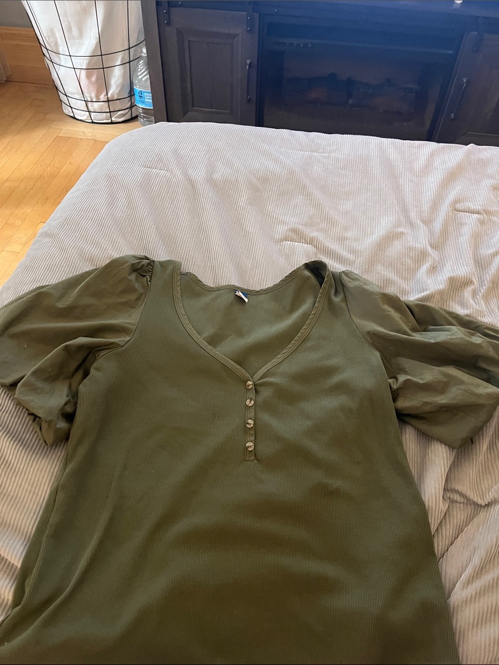 Old Navy Olive Green Puff-Sleeve V-Neck Henley Top